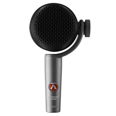 Microfone condensador cinza metálico com grelha preta e logótipo AUSTRIAN AUDIO OC7
