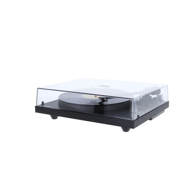 Toca-discos preto com tampa transparente