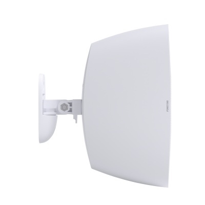 Antena direcional branca em suporte de parede