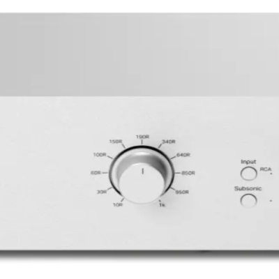 Aparelho Phono Box DS3 B branco com botões e mostradores na frente