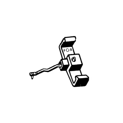 Acessório metálico negro com texto 'FOX' e número '8'