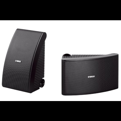 Colunas compactas pretas Yamaha com design curvo