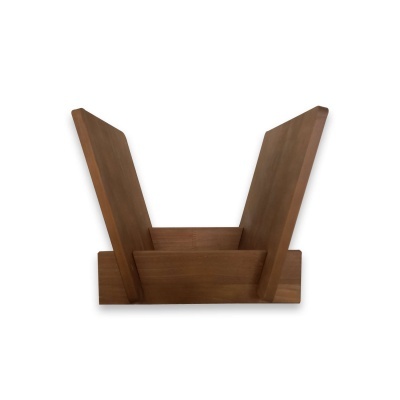 Suporte organizador de madeira castanha com abas verticais