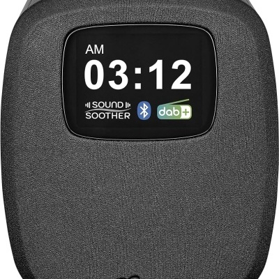 Relógio digital preto com visor LCD mostrando horas e modos