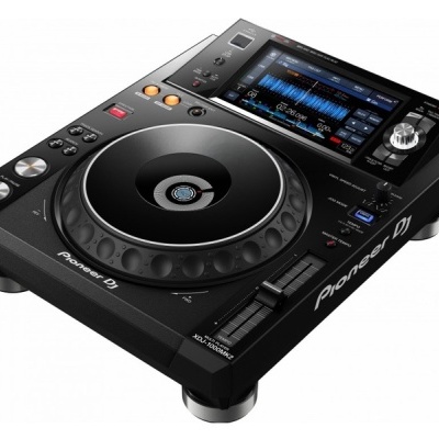 Leitor de música digital DJ Pioneer DJ preto com ecrã