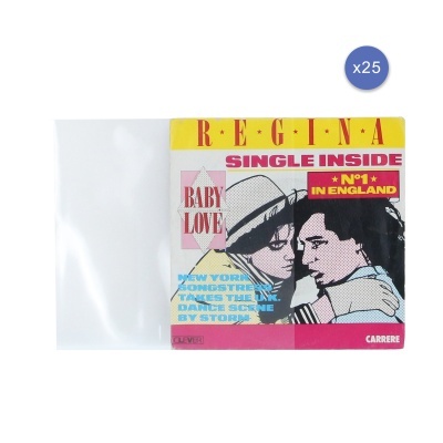 Pacote cartão colorido com rótulo e embalagem plástica translúcida