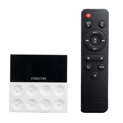 Telecomando preto com botões e controlador branco com texto FONESTAR