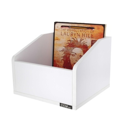 Caixa organizadora branca com CD 'THE MISEDUCATION OF LAURYN HILL'