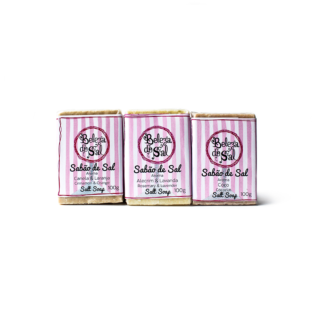 Beleza do Sal - Sabão de Sal Três barras de sabão Beleza do Sal em embalagens rosa e branca com texto em português