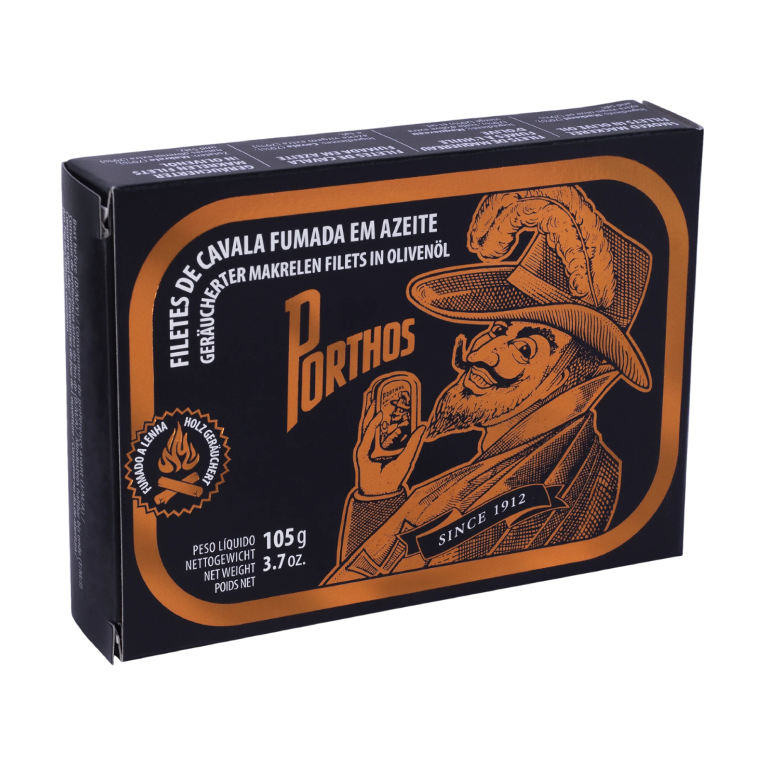 Porthos - Filetes de Cavala Fumada em Azeite Caixa de filetes de cavala Porthos com design preto e laranja