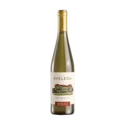 Garrafa de vinho Aveleda com rótulo branco e tampa dourada