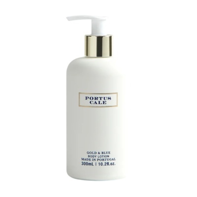 Frasco branco com doseador e rótulo com texto Portus Cale Gold & Blue