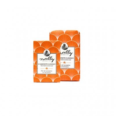 Duas embalagens de sabão Nally laranja com padrão de conchas e etiquetas brancas