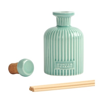 Recipiente de cerâmica verde água para difusor de aromas com tampa de cortiça e varetas de madeira