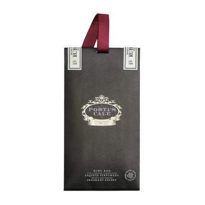 Saco perfumado preto PORTUS CALE com alça vermelha e texto branco