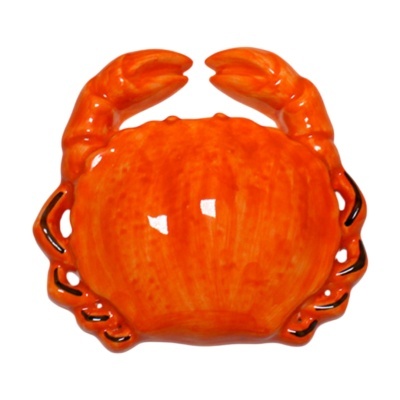 Figura cerâmica em forma de caranguejo laranja com detalhes em preto