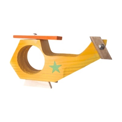 Brinquedo helicóptero de madeira amarelo com hélice laranja e detalhe estrela verde.