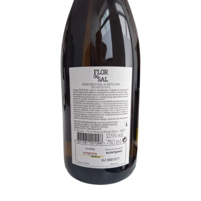 Garrafa de vinho branco Flor de Sal de 750 ml com rótulo branco e texto em português