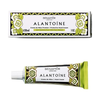 Caixa e tubo de creme de mãos Benamôr ALANTOÍNE com flores verdes e brancas.