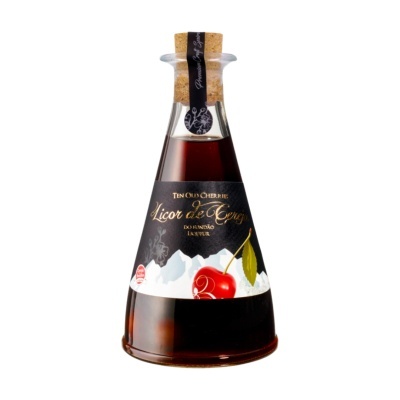 Garrafas de vidro cónicas com licor de cereja e rótulo preto com texto e imagem de cereja