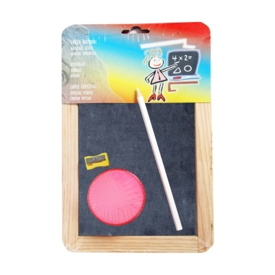 Lousa natural com lápis, esponja e apontador em embalagem colorida