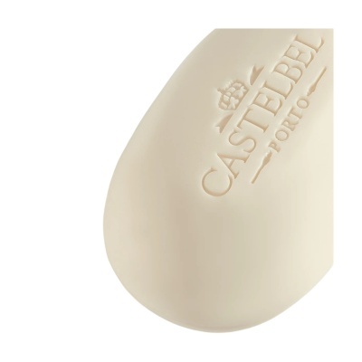 Sabonete creme com inscrições em relevo CASTEBEL PORTO