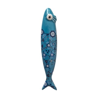 Peixe decorativo azul em cerâmica com padrão floral