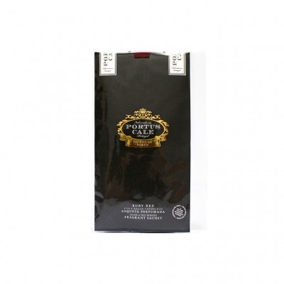 Saqueta perfumada Portus Cale em embalagem preta com detalhes dourados