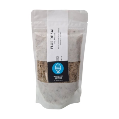 Saco de mistura para peixes com flor de sal e ervas aromáticas