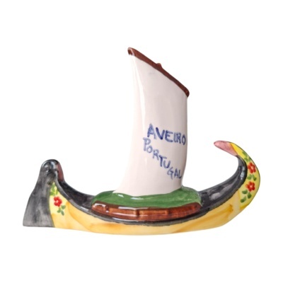 souvenir barco cerâmica colorido com vela Aveiro Portugal