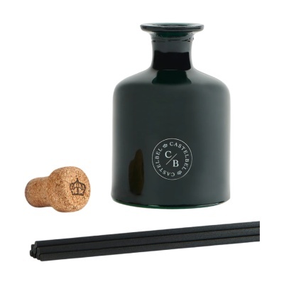 Frasco negro com tampa de cortiça e sticks para difusor