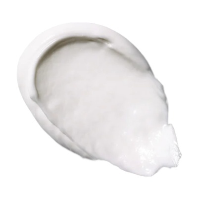 Creme branco com textura cremosa e consistente