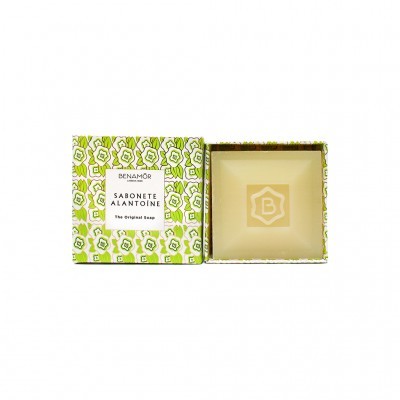 Sabonete BENAMÔR Alantoíne com embalagem padrão verde e branco aberta mostrando o sabonete