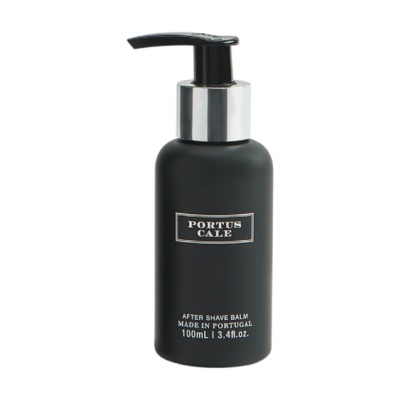 frasco preto fosco de bálsamo after shave com tampa de bomba prateada