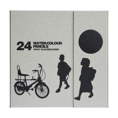 Caixa de lápis aguareláveis com 24 unidades e ilustrações de bicicleta e crianças em papel kraft cinza