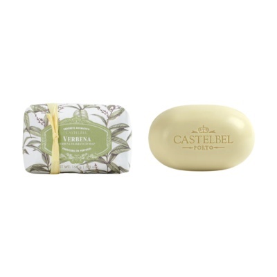 Sabonete aromático Castelbel Verbena embalado e sabonete oval creme com inscrição CASTELBEL PORTO