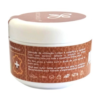 Pote branco com rótulo castanho contendo instruções em português para produto de hidratação e impermeabilização.