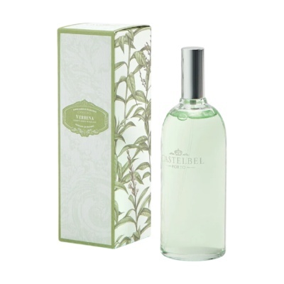 Frasco de perfume verde com caixa branca decorada com folhas verdes