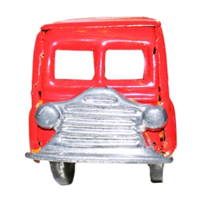 Brinquedo carrinho vermelho de metal com grelha prateada