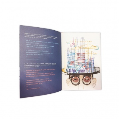 Livro aberto com texto em português e ilustração colorida abstrata com rosto e óculos.