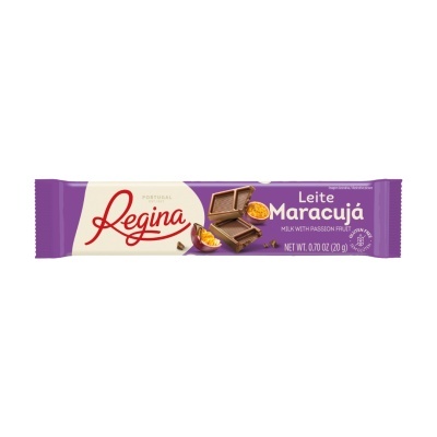 Barra de chocolate Regina sabor leite com maracujá com embalagem roxa e branca