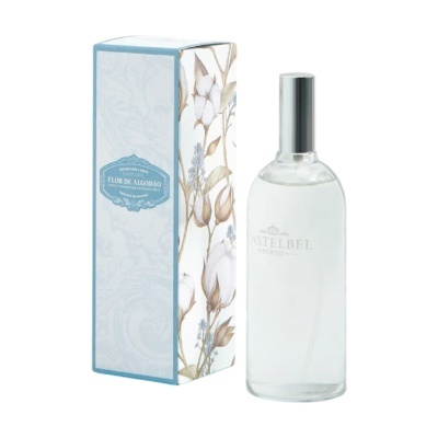 Frasco de perfume transparente com caixa decorativa branca e azul com flores e texto FLOR DE ALGODÃO