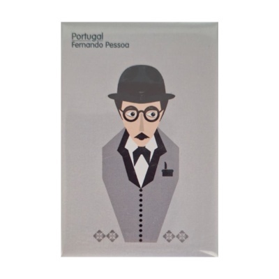 Postal ou quadro com ilustração estilizada de Fernando Pessoa e texto Portugal Fernando Pessoa