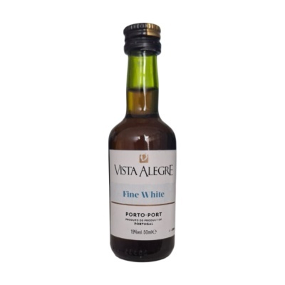 Garrafa pequena de vidro verde com rótulo branco de vinho Porto