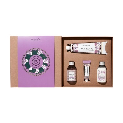 Conjunto Benamôr Jacarandá com creme, gel, loção e creme de mãos em caixa com rótulo lilás