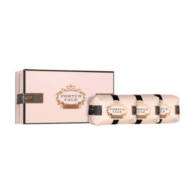 Sabonetes Portus Cale embalados com caixa cor de rosa clara e preto