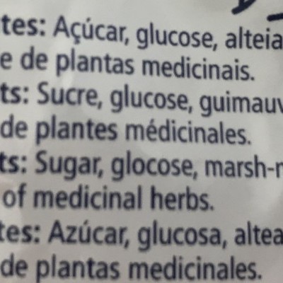 Etiqueta de ingredientes com texto em várias línguas