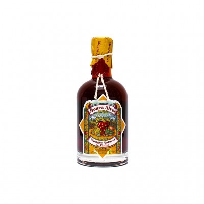 Garrafa de vinagre Moura Alves com tampa amarela em fundo branco