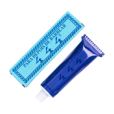 Tubo metálico azul e caixa azul clara com texto PARA DEPOIS DE BARBEAR e número 44