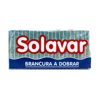 Barra de sabão Solavar com embalagem verde e texto Branco a Dobrar
